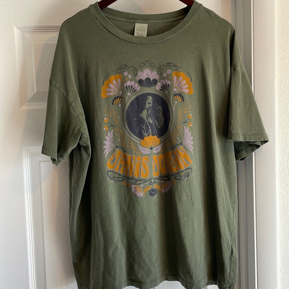 Oversized Janis Joplin graphic tee